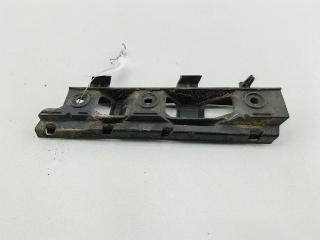 кронштейн переднего бампера Volkswagen Passat B6 2008, 2.0 л., дизель, АКПП, серый, универсал, 3C0807184