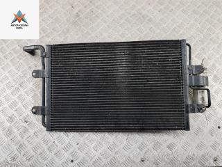 радиатор кондиционера Volkswagen Golf 4 поколение 2002, 2.0 л., бензин, МКПП, серый, универсал, 1J0820411D