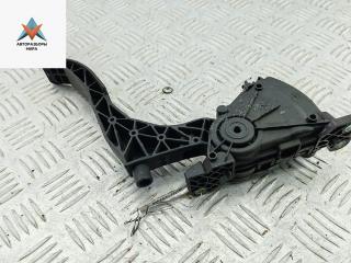 педаль Skoda Octavia mk1 (A4 1U) 2007, 1.6 л., бензин, МКПП, белый, хетчбэк 5 дв., 6Q1721503C