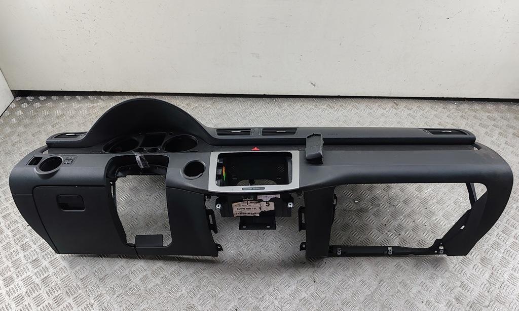 панель передняя салона (торпедо) Volkswagen Passat B6 2007, 2.0 л., дизель, АКПП, серый, универсал, 3C1857003QT