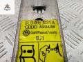 домкрат Volkswagen Golf 4 поколение 2000, 1.9 л., дизель, МКПП, синий, хетчбэк 3 дв., 8L0011031A - фото №3