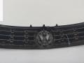 решетка радиатора Volkswagen Passat B5 1999, серый, универсал, 3B0853653C - фото №2