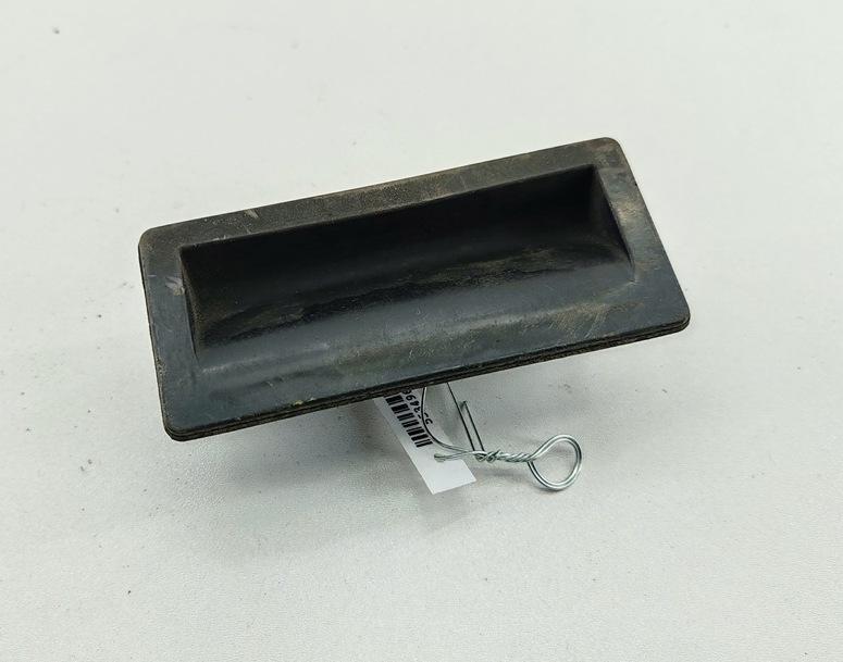 кнопка открытия багажника Volkswagen Passat B6 2008, 2.0 л., дизель, АКПП, серый, универсал, 5N0827566