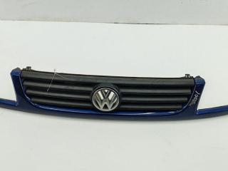 решетка радиатора Volkswagen Passat B4 1995, синий, универсал, 3A0853653B