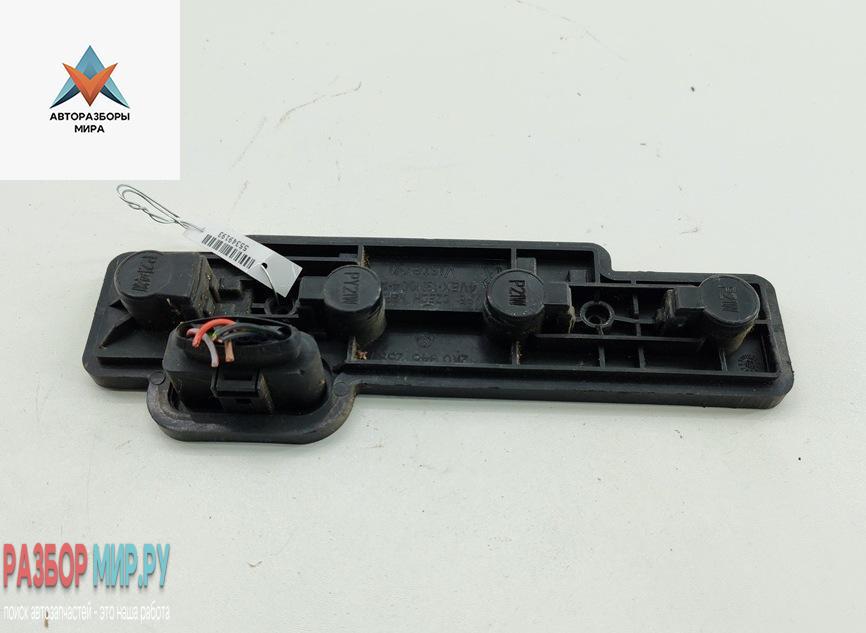Плата фонаря заднего правого Volkswagen Caddy 3 поколение 2008, 1.9 л., дизель, МКПП, серый, фургон, 2K0945258A - фото №1