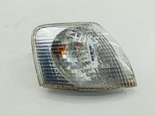 Поворотник (указатель поворота) правый Volkswagen Passat B5 1998, 1.9 л., дизель, МКПП, чёрный, универсал, 3B0953050C