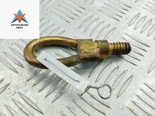 крюк буксировочный Volkswagen Golf 3 поколение 1997, 1.4 л., бензин, МКПП, красный, хетчбэк 3 дв.