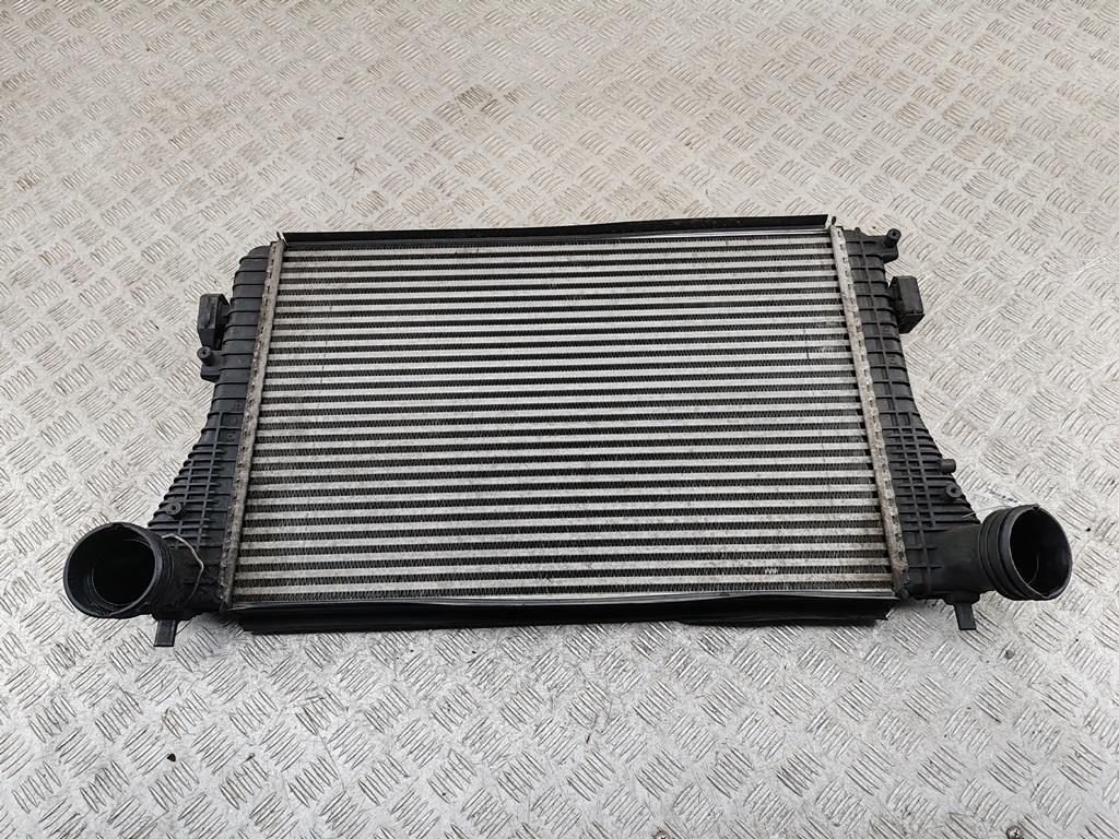 радиатор интеркулера Volkswagen Touran 2003, 2.0 л., дизель, МКПП, серый, минивэн, 1K0145803A