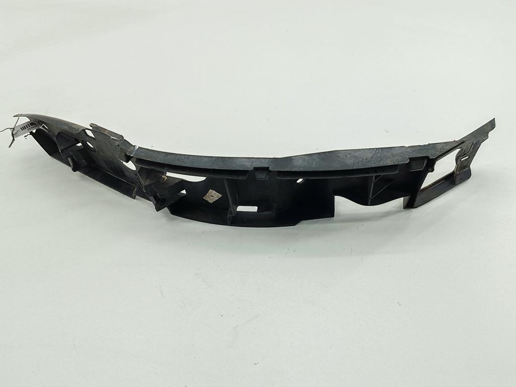 кронштейн переднего бампера Volkswagen Touareg 2005, 2.5 л., дизель, АКПП, чёрный, внедорожник 5 дв., 7L6807184C