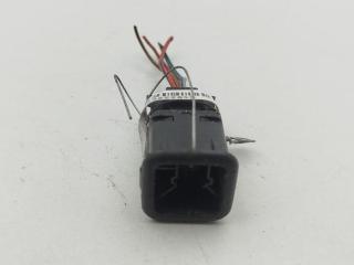 Кнопка открывания лючка топливного бака Volkswagen Passat B5 1997, 1.6 л., бензин, МКПП, серый, седан, 3B0959833