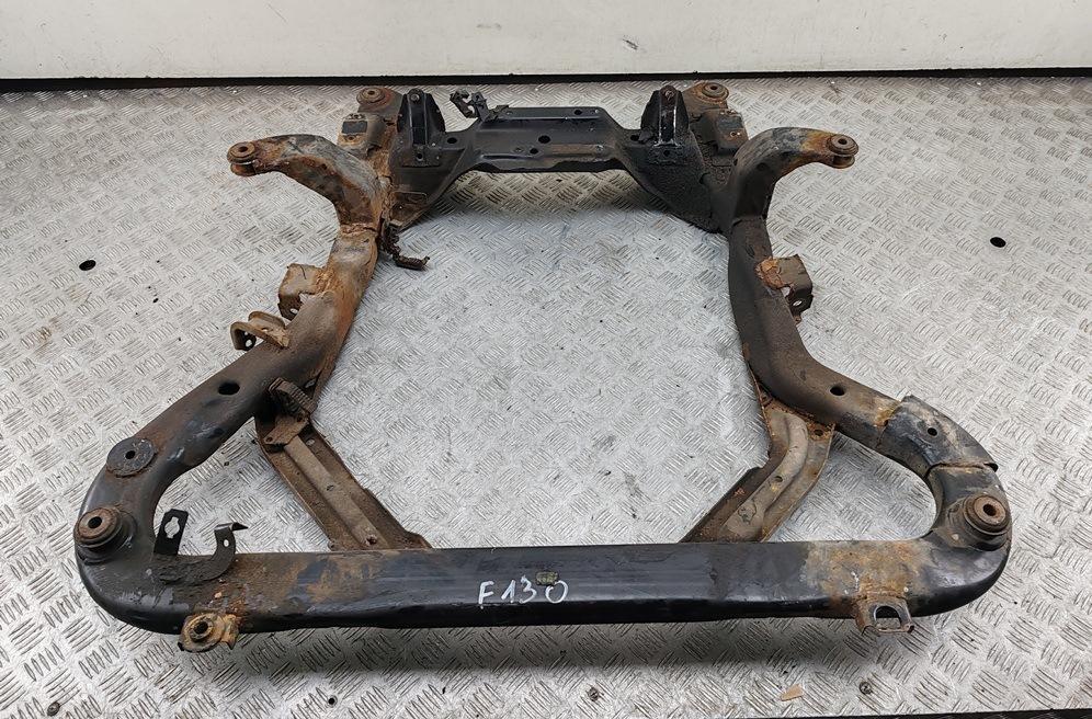 подрамник передний Opel Vectra B 1998, 1.6 л., бензин, АКПП, серый, седан
