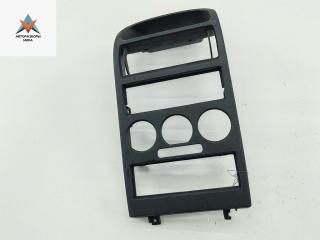 консоль салона (центральная часть) Opel Astra G 2000, 1.6 л., бензин, МКПП, красный, хетчбэк 5 дв., 90561237