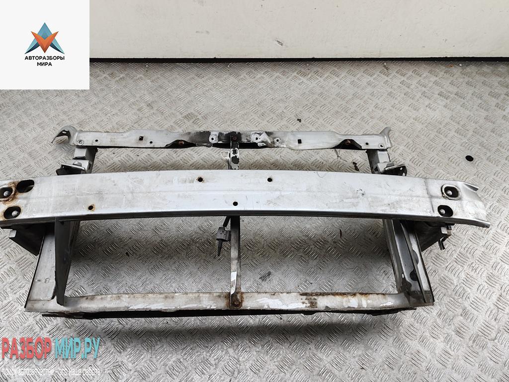 Рамка радиатора Toyota Yaris Verso 2001, 1.3 л., бензин, МКПП, серый, минивэн - фото №1