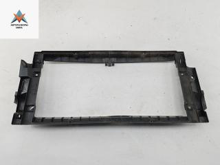 диффузор вентилятора Volkswagen Transporter T4 1997, 2.4 л., дизель, МКПП, белый, микроавтобус, 701121283G