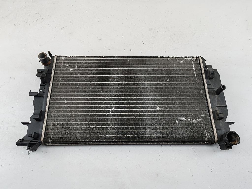 радиатор охлаждения Volkswagen Crafter 2007, 2.5 л., дизель, МКПП, белый, микроавтобус, 877113G
