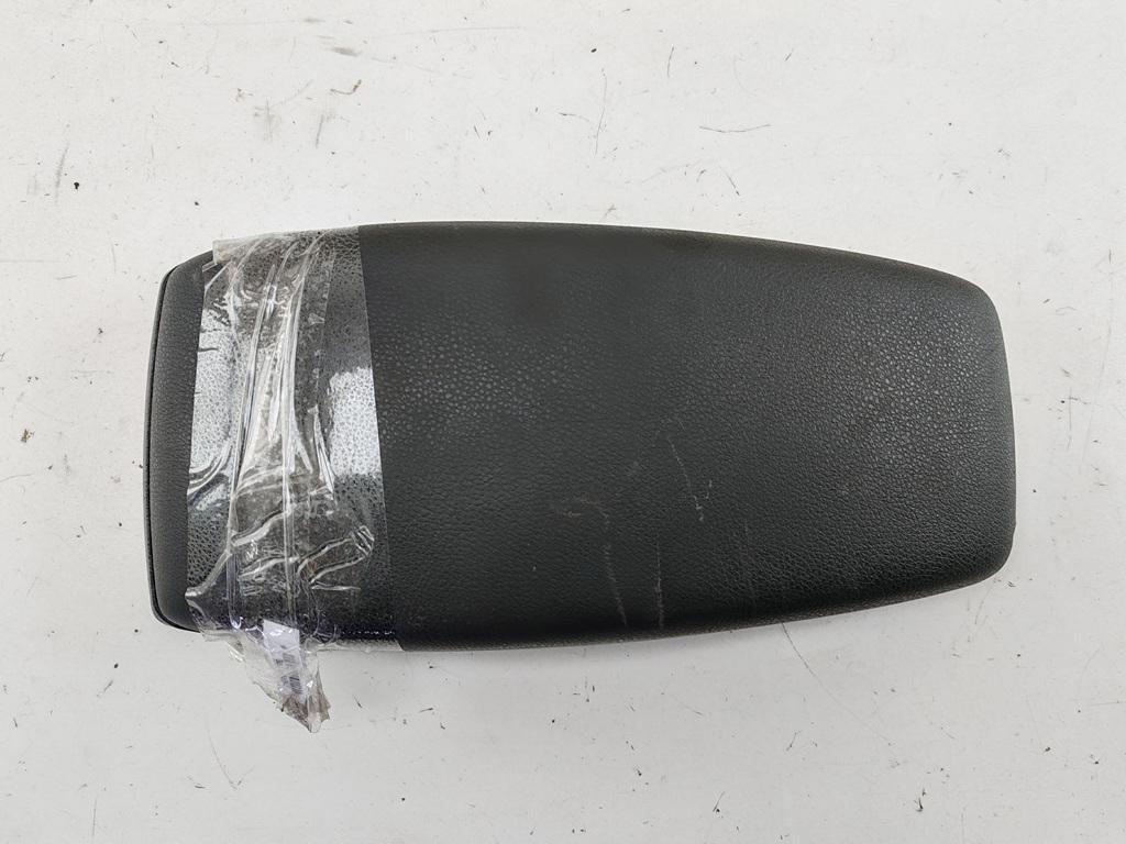 подлокотник Ford Mondeo III 2001, 1.8 л., бензин, МКПП, серый, универсал