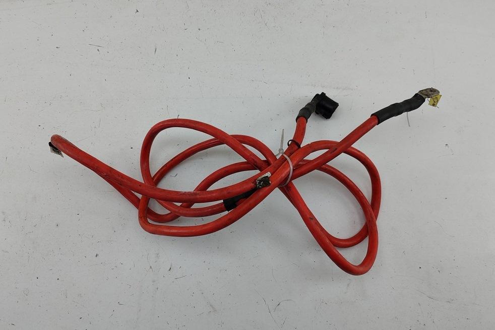 плюсовой провод аккумулятора BMW 3 E90/E91/E92/E93 2006, 2.0 л., бензин, АКПП, серый, седан, 6938497