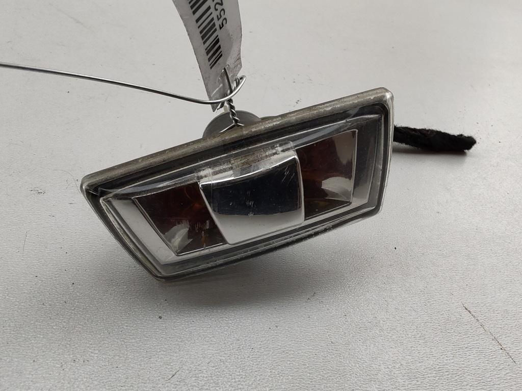 повторитель передний правый Opel Astra H 2004, 1.4 л., бензин, МКПП, серый, хетчбэк 5 дв.