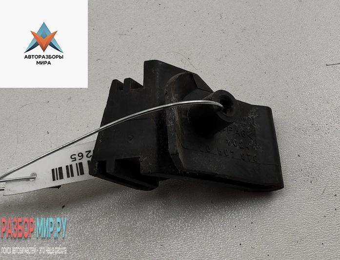 кронштейн переднего бампера Opel Vectra B 1995, 1.6 л., бензин, МКПП, бежевый, седан, 90507970 - фото №1