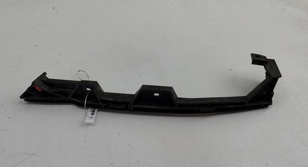 кронштейн переднего бампера Opel Vectra C 2004, 2.2 л., бензин, МКПП, серый, седан, 13140760 - фото №1