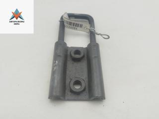 ответная часть (скоба) замка двери Volkswagen Transporter T5 2007, 2.5 л., дизель, МКПП, серый, микроавтобус, 7H0827537
