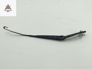Щеткодержатель (поводок стеклоочистителя) передний Renault Megane 2 поколение 2003, 1.5 л., дизель, МКПП, серый, хетчбэк 5 дв., 8200036916