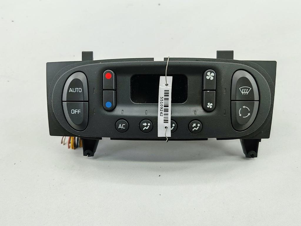 блок управления печки / климат-контроля Renault Scenic I 2002, 1.6 л., бензин, АКПП, серый, минивэн, 7700435401