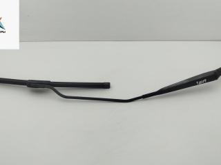Щеткодержатель (поводок стеклоочистителя) передний Renault Megane 2 поколение 2003, 1.5 л., дизель, МКПП, серый, хетчбэк 5 дв., 8200036912