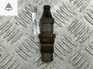 форсунка Volkswagen Transporter T4 1991, 2.4 л., дизель, МКПП, зелёный, микроавтобус, 068130202