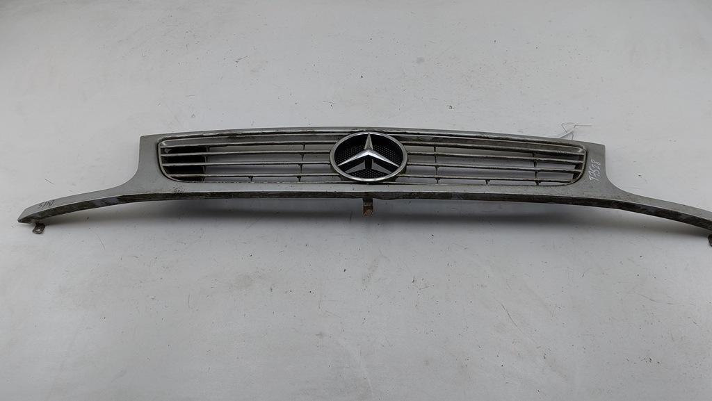 решетка радиатора Mercedes-Benz Vito 1999, серый, микроавтобус, 6388880515 - фото №1
