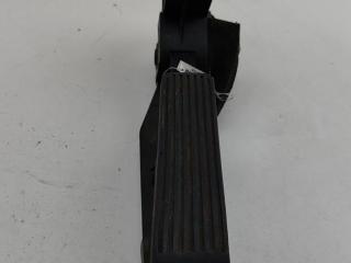педаль Mercedes-Benz C-Класс W203/S203/CL203 [рестайлинг] 2004, 2.2 л., дизель, МКПП, серый, седан, 2113000404