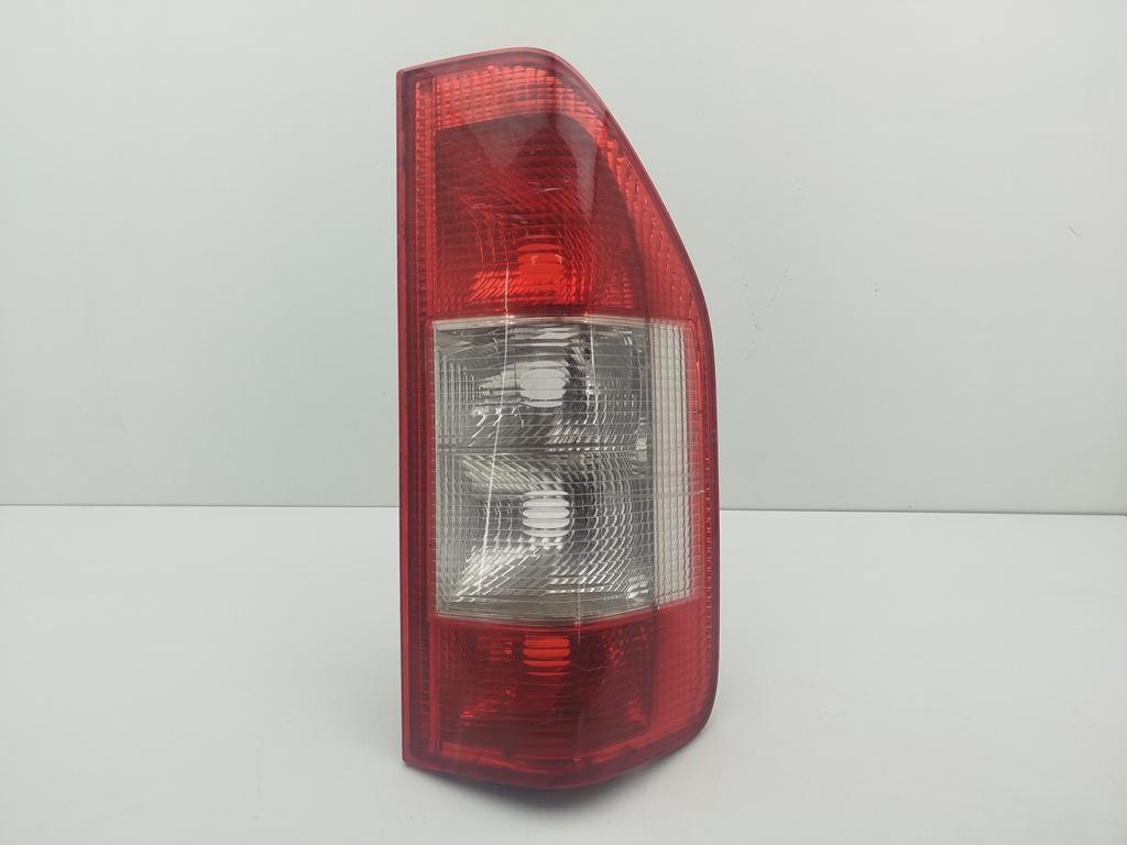 фонарь задний правый Mercedes-Benz Sprinter W901-W905 2005, 2.2 л., дизель, МКПП, белый, микроавтобус, 9018202464