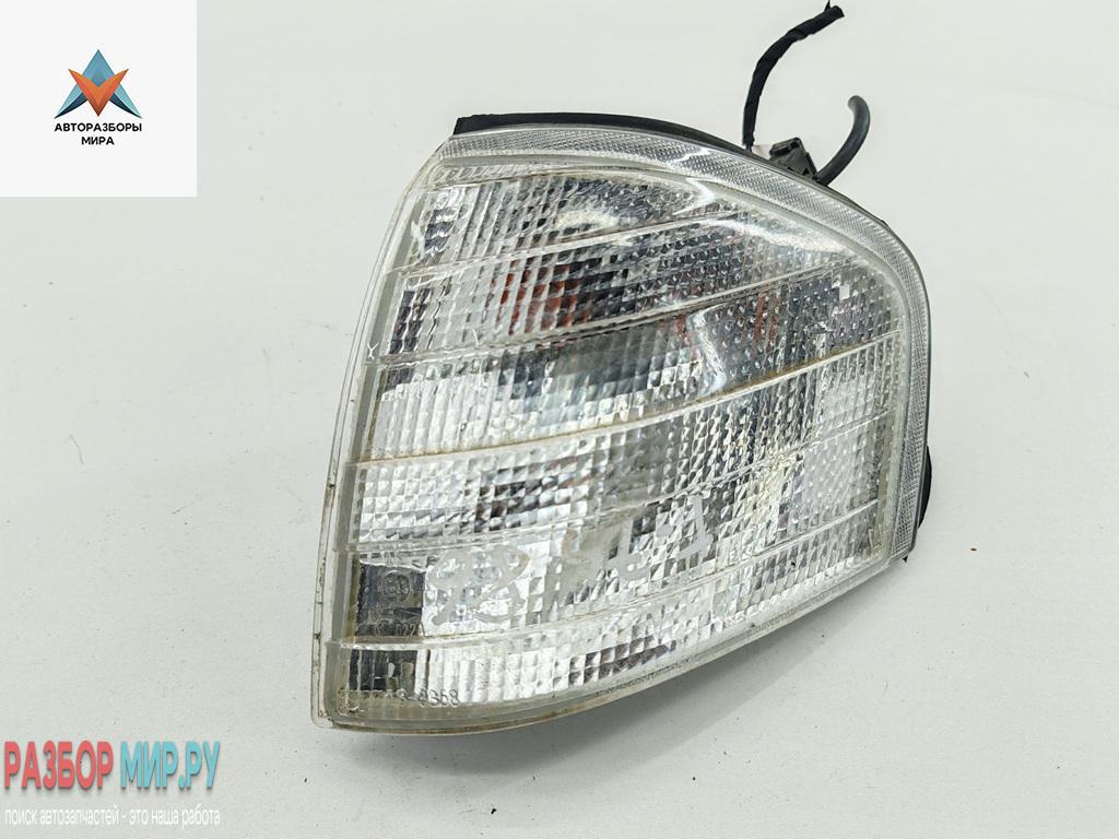 Поворотник (указатель поворота) левый Mercedes-Benz C-Класс W202/S202 1996, 1.8 л., бензин, МКПП, синий, универсал, 18-3358B - фото №1