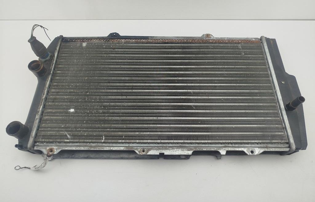 радиатор охлаждения Audi 100 C3 1989, 2.3 л., бензин, МКПП, серый, универсал