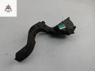 педаль Audi A6 4B/C5 2000, 2.4 л., бензин, МКПП, серый, универсал, 8D1721523E