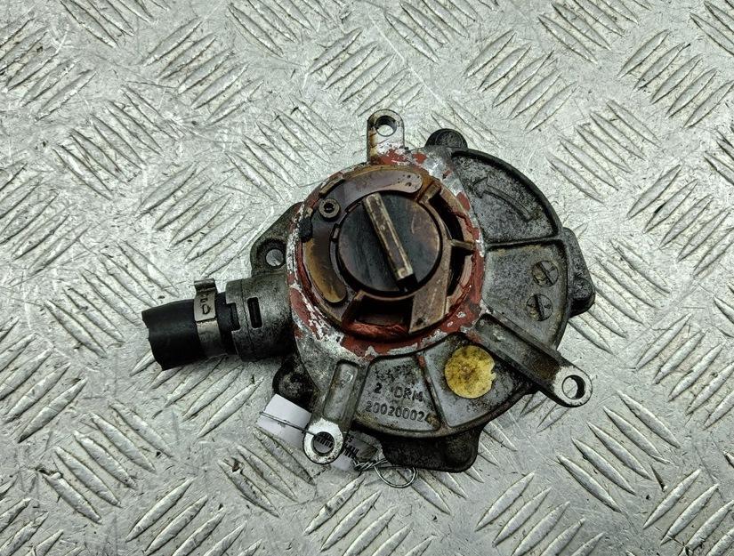 насос вакуумный Audi A6 4F/C6 2005, 3.2 л., бензин, АКПП, серый, универсал, 06E145100C - фото №1