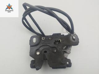 замок капота Audi A6 4B/C5 1999, 2.5 л., дизель, МКПП, серый, универсал, 8L0823509E