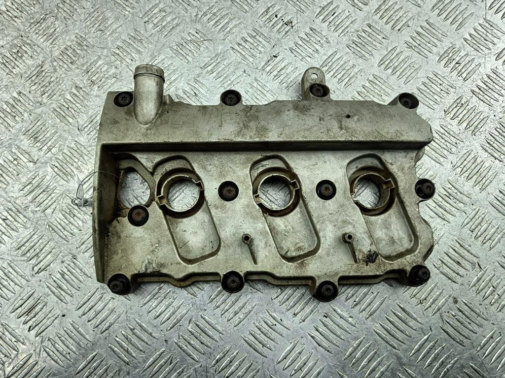 клапанная крышка Audi A6 C6 2005, 3.2 л., бензин, 06E103472L