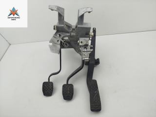 узел педальный (блок педалей) Audi 80 8C/B4 1993, 2.0 л., бензин, МКПП, зелёный, седан, 8A0721115C