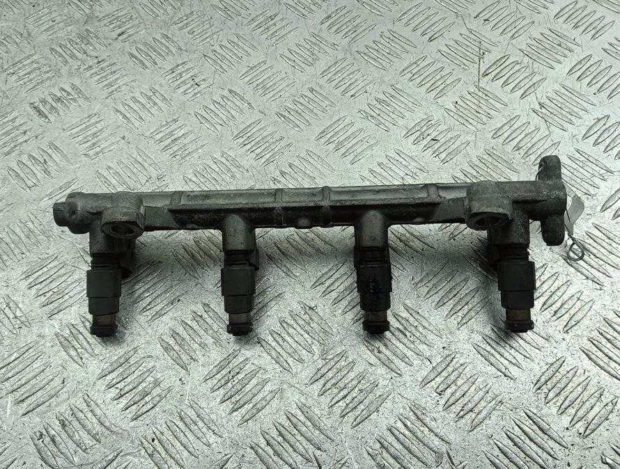 Форсунка топливная (комплект) Mitsubishi Space Star 1 поколение 1999, 1.3 л., бензин, МКПП, жёлтый, минивэн, CDH166 - фото №1