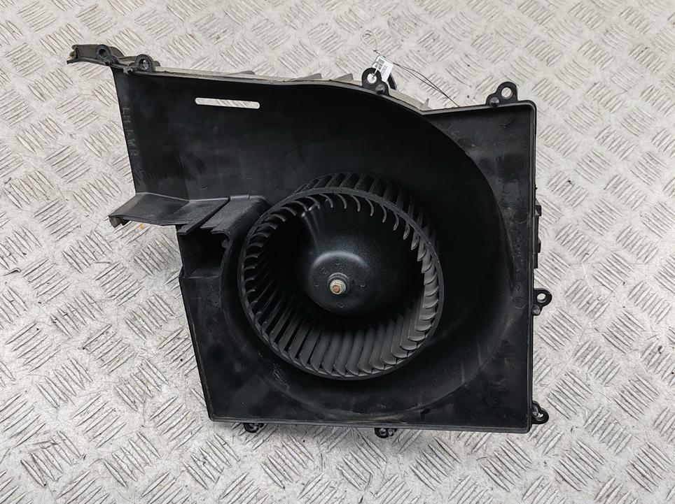 моторчик печки Nissan Almera N16 2003, 1.5 л., бензин, МКПП, красный, хетчбэк 5 дв., 27200BN920