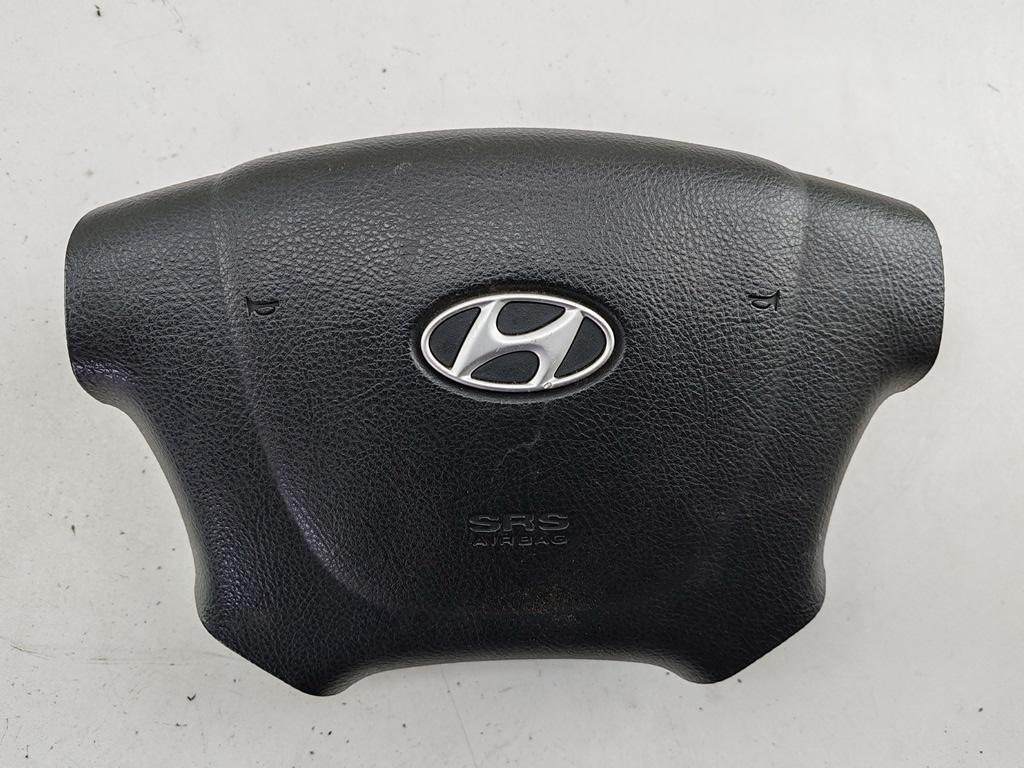 подушка безопасности водителя Hyundai Santa Fe 2006, 2.2 л., дизель, МКПП, серый, внедорожник 5 дв.