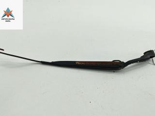 Щеткодержатель (поводок стеклоочистителя) передний Hyundai Terracan 1 поколение 2001, 2.9 л., дизель, МКПП, серый, внедорожник 5 дв.