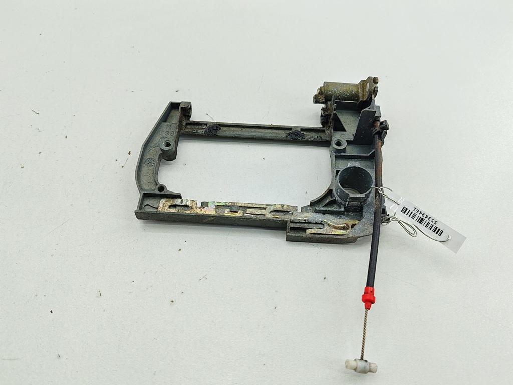 Корпус (держатель) ручки двери передней правой BMW 5 E39 1996, 2.0 л., бензин, МКПП, зелёный, седан