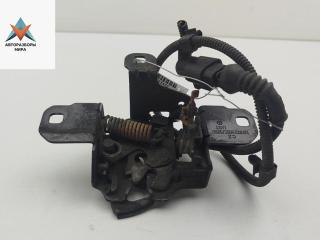 замок капота Volkswagen Golf 4 поколение 2004, 1.9 л., дизель, МКПП, серый, универсал, 1J0823509C