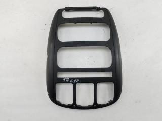 рамка под магнитолу Chrysler Voyager 2007, 2.4 л., бензин, МКПП, чёрный, минивэн, 05009180AA