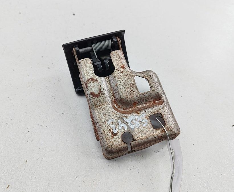 ручка открывания капота Nissan Almera N16 2003, 1.5 л., бензин, МКПП, красный, хетчбэк 5 дв.
