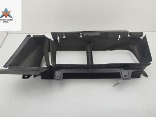 воздуховод Ford Focus 3 поколение 2013, 1.0 л., бензин, МКПП, чёрный, хетчбэк 5 дв., BM518314C