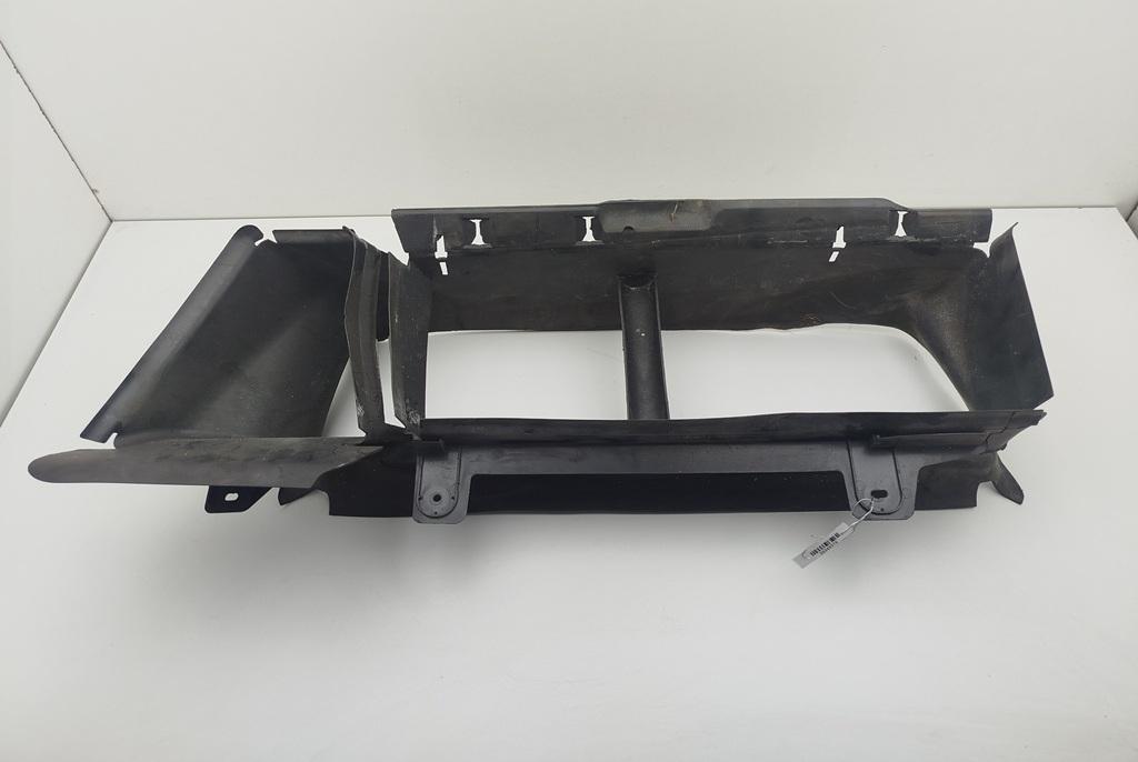 воздуховод Ford Focus 3 поколение 2013, 1.0 л., бензин, МКПП, чёрный, хетчбэк 5 дв., BM518314C - фото №1