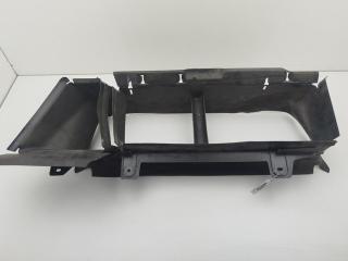 воздуховод Ford Focus 3 поколение 2013, 1.0 л., бензин, МКПП, чёрный, хетчбэк 5 дв., BM518314C
